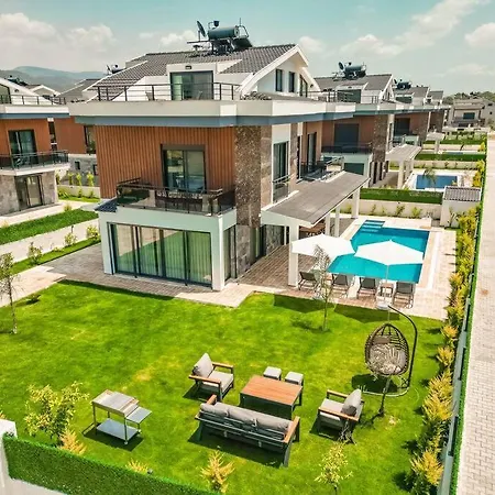 8 Sleeps Custom Designed Private Pool Luxury - Awz 316 *