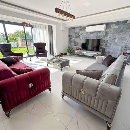 8 Sleeps Custom Designed Private Pool Luxury - Awz 316 *